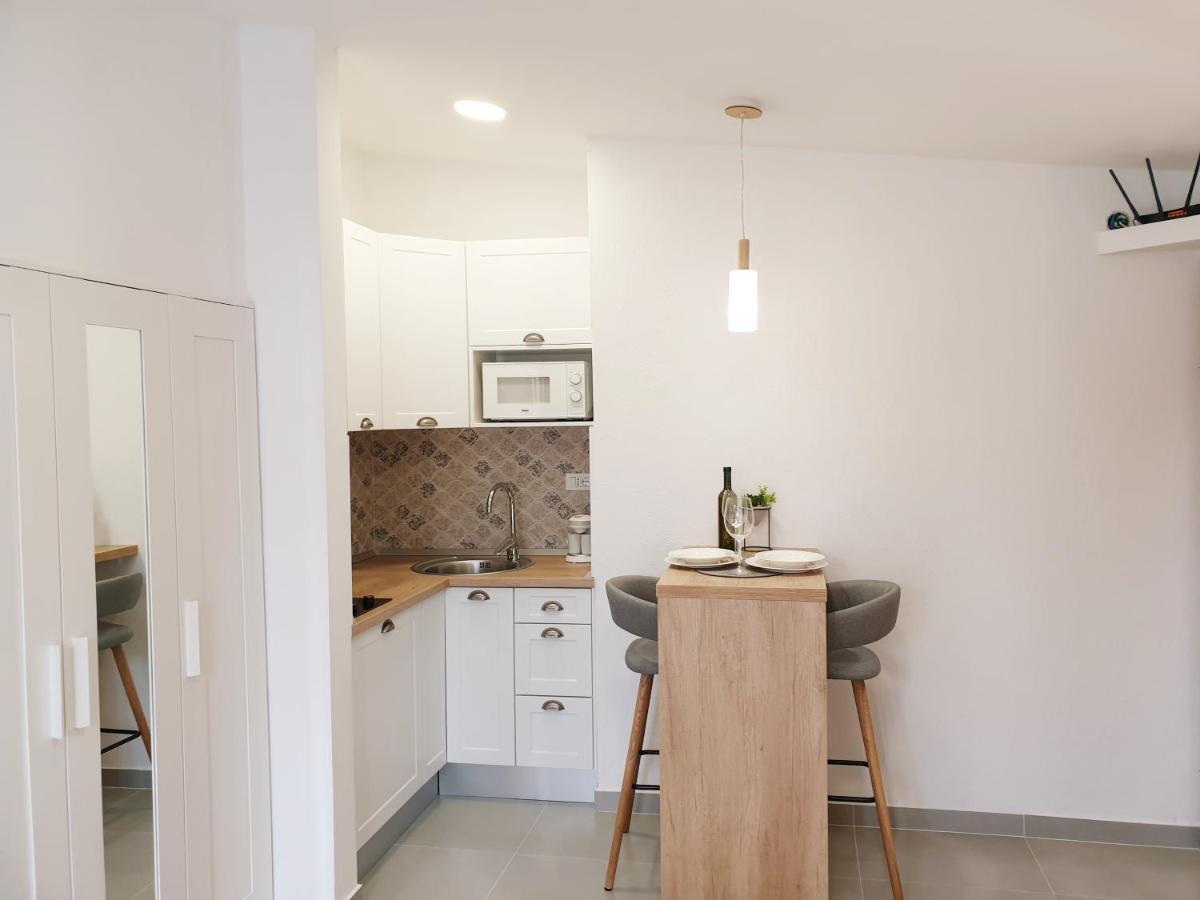 Apartments Palma Baška Voda エクステリア 写真