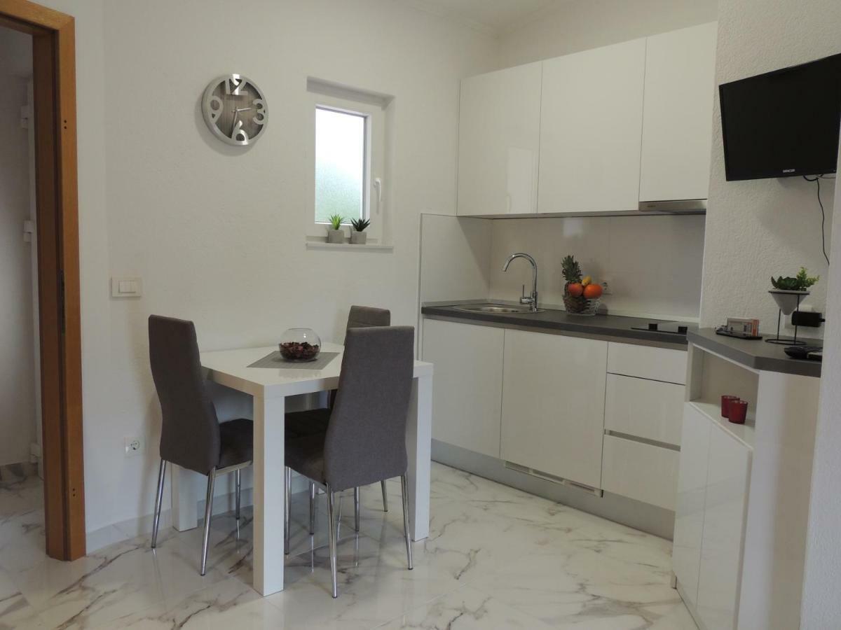 Apartments Palma Baška Voda エクステリア 写真