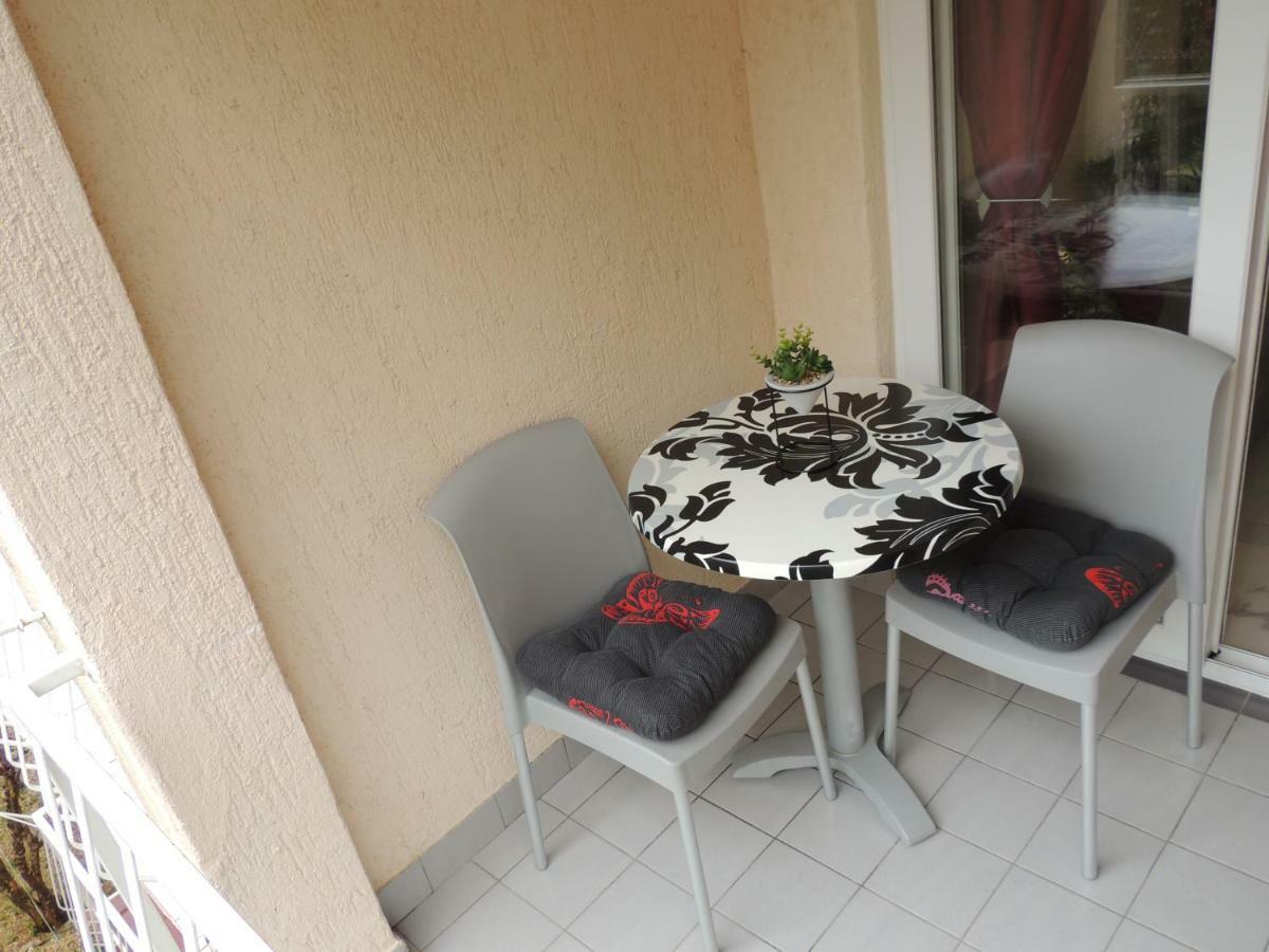 Apartments Palma Baška Voda エクステリア 写真